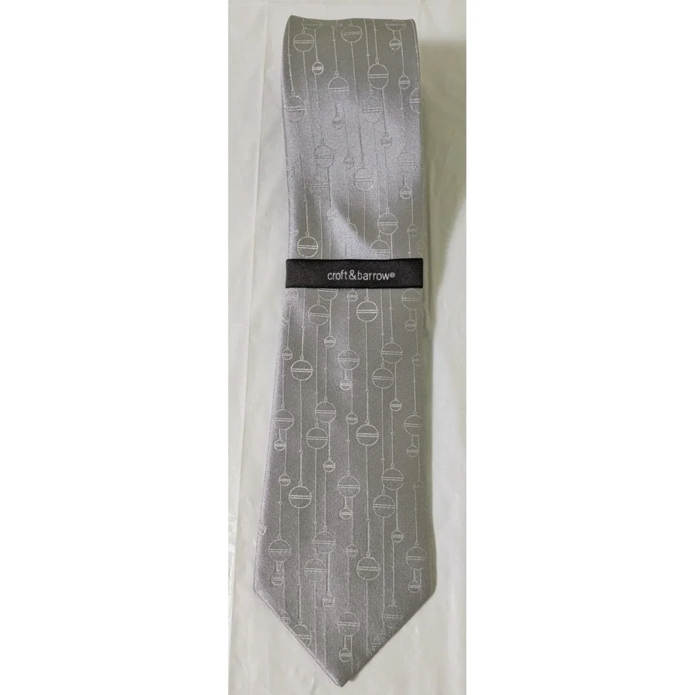 NWT Croft & Barrow Silver Silk/Metallic Tie Ornaments Christmas Formal 57 x 3.75